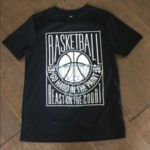 🍁NWOT Boys Basketball Sport Top Sz M10/12